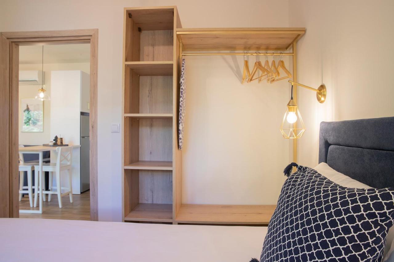 Elena Luxury Living Apartment Paralia Skotinis Exterior photo