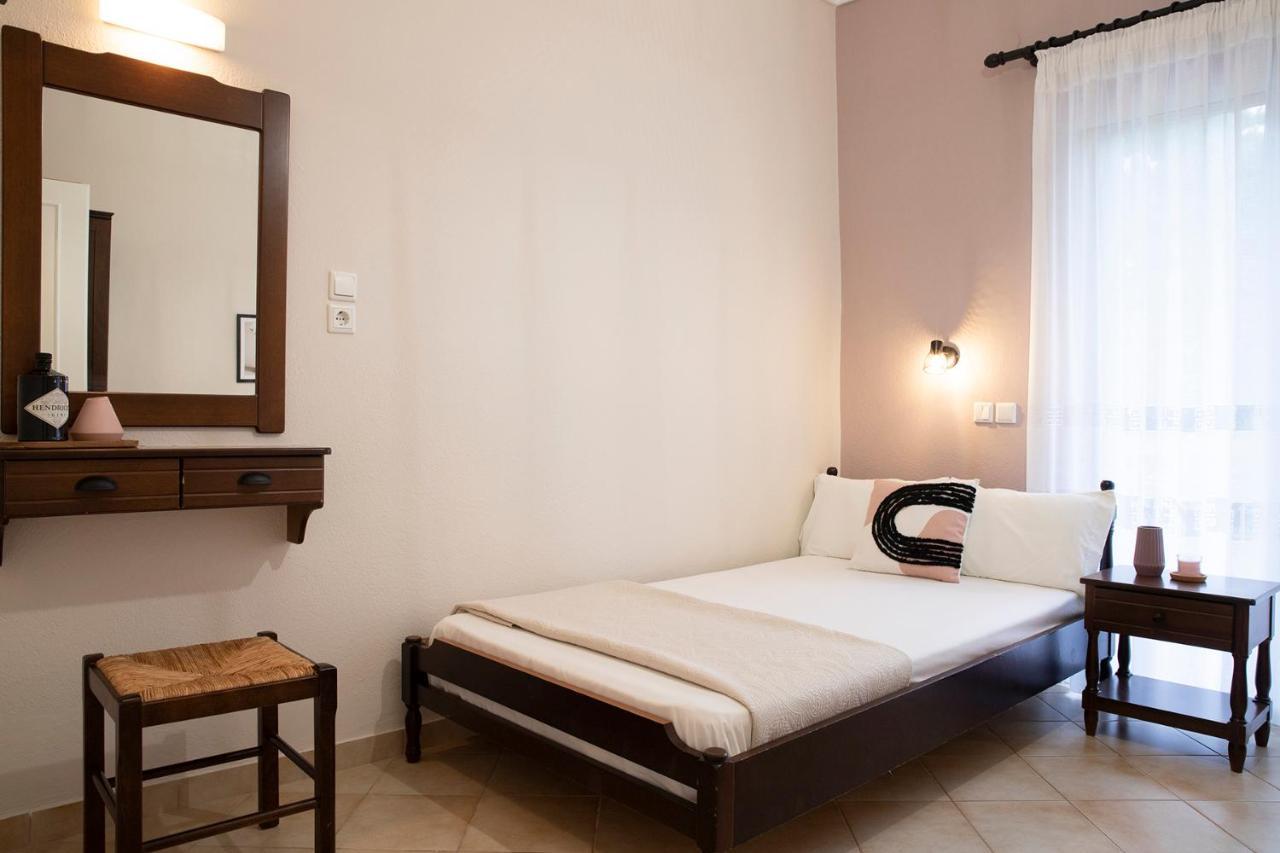 Elena Luxury Living Apartment Paralia Skotinis Exterior photo